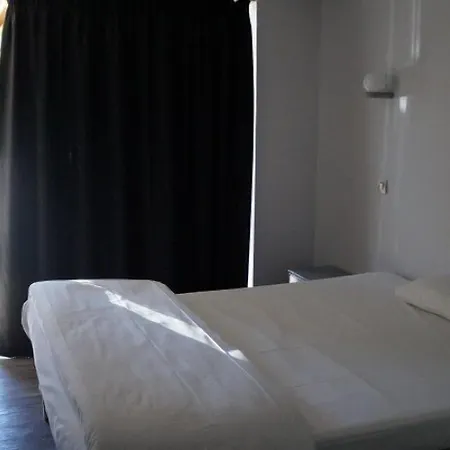 Hotel Relais Des 3 Pommes Bayeux