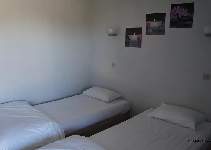 Relais Des 3 Pommes Szálloda Bayeux